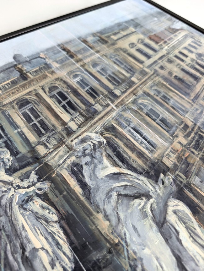 Stark angeschnittene Detailansicht: Skulptur und Fassade des Museum Barberini